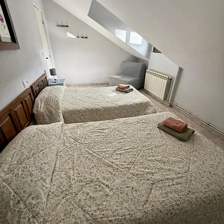 Meson El Acebo Hostel *